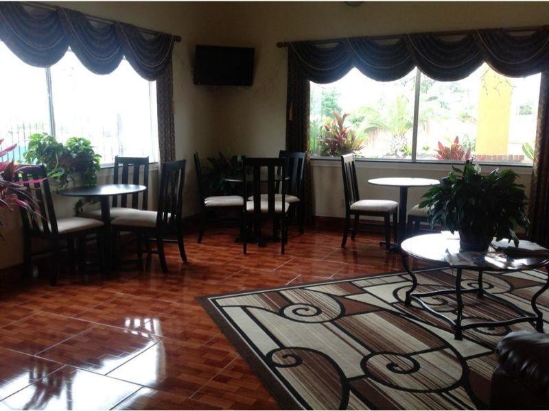 Scottish Inn And Suites Katy Esterno foto