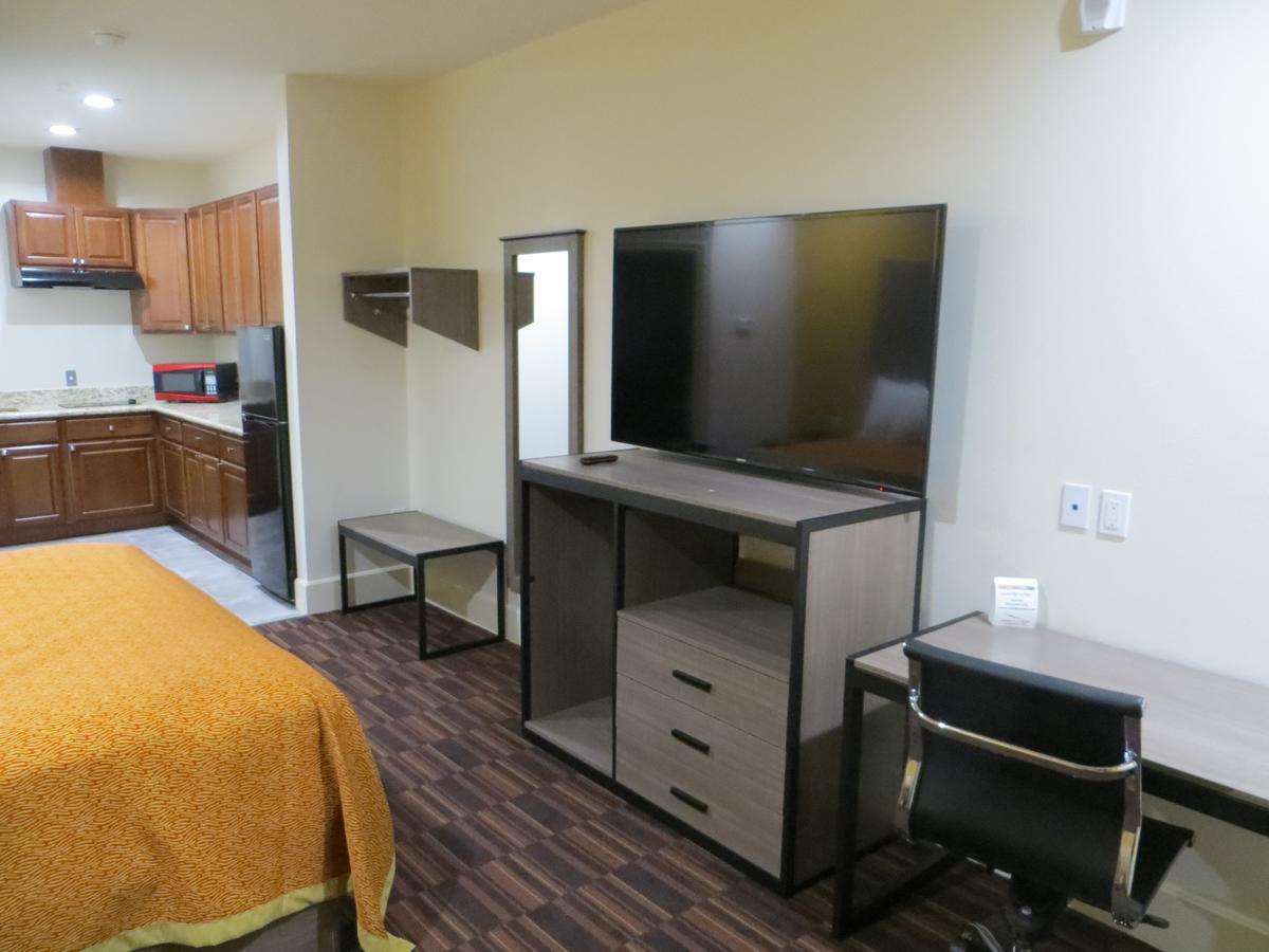 Scottish Inn And Suites Katy Esterno foto