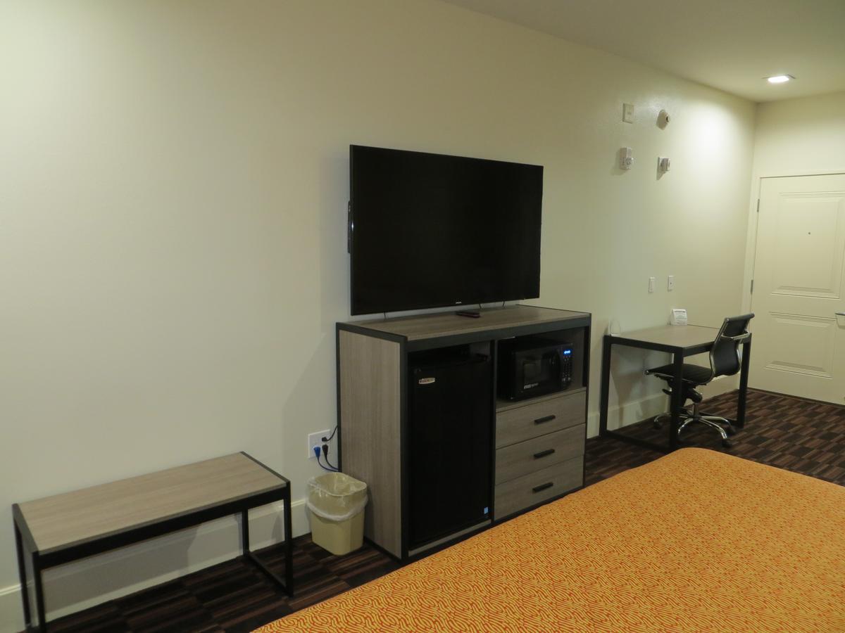 Scottish Inn And Suites Katy Esterno foto