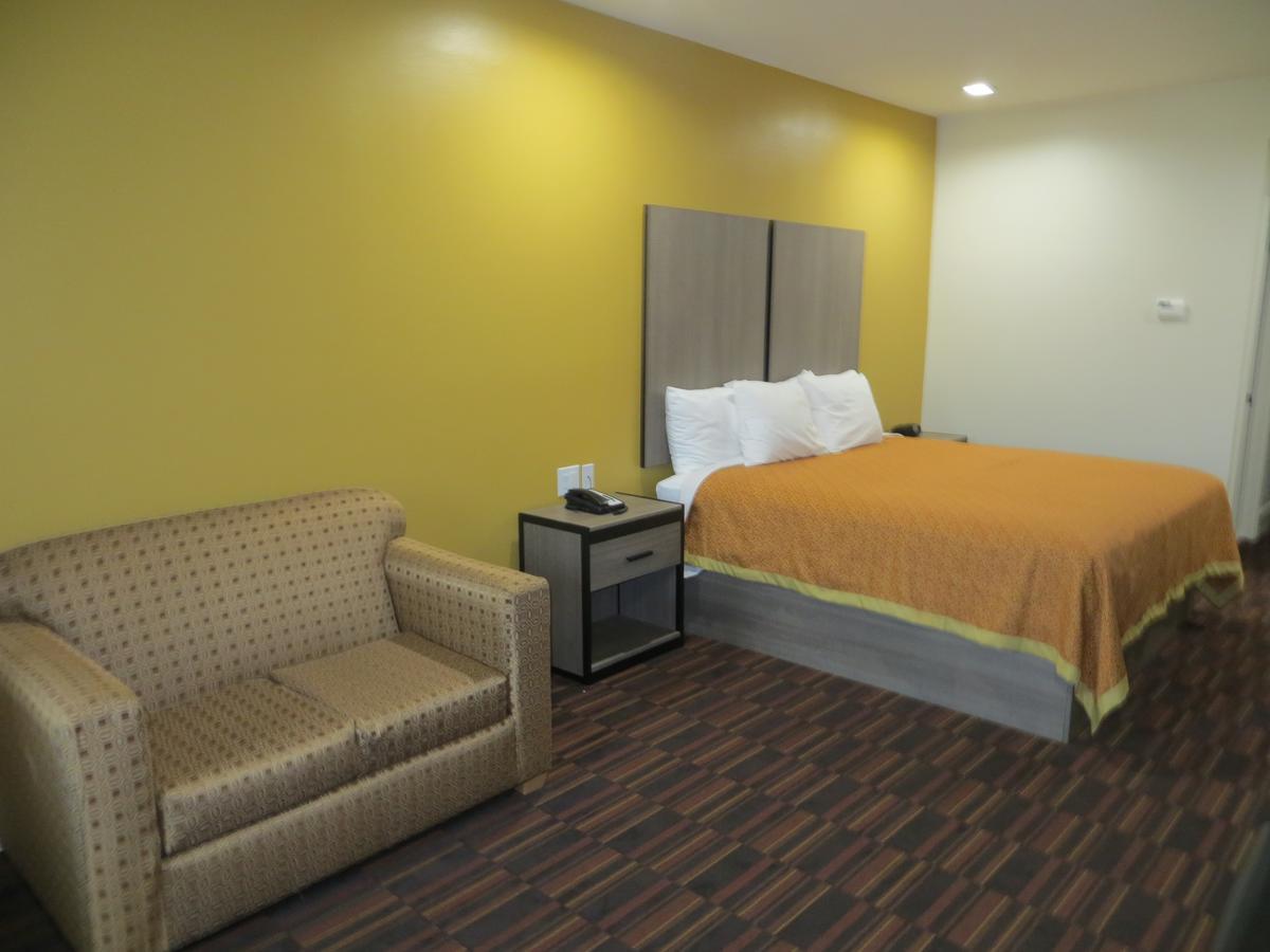 Scottish Inn And Suites Katy Esterno foto